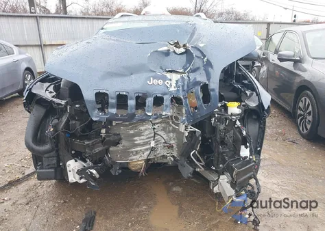 2021 Jeep Cherokee Limited 4X4 from USA, damaged, VIN 1C4PJMDXXMD176174